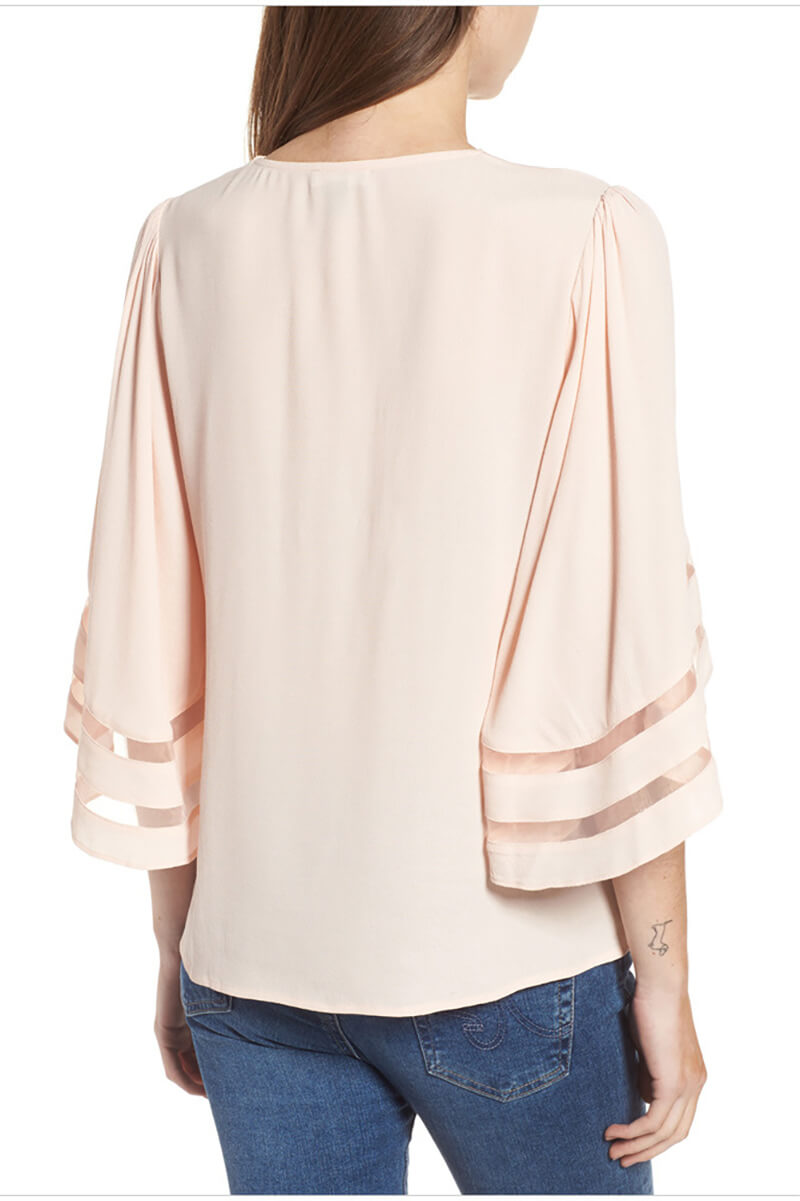 Well Tailored Blouse with a Graceful Silhouette
