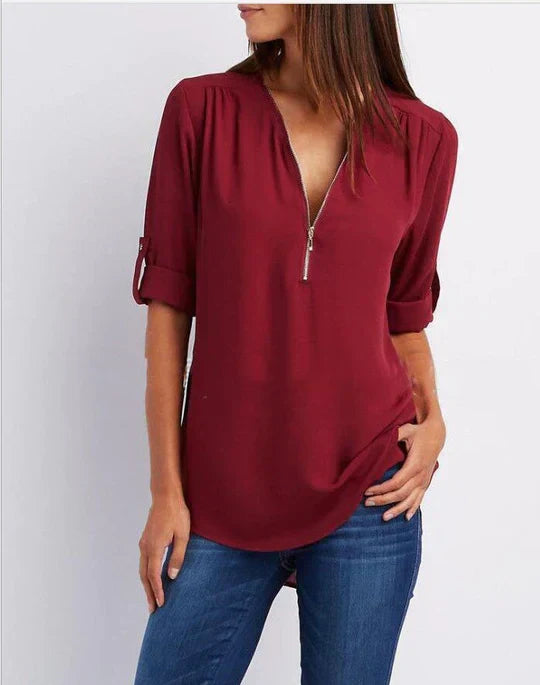 Effortlessly Elegant Blouse with a Timeless Design