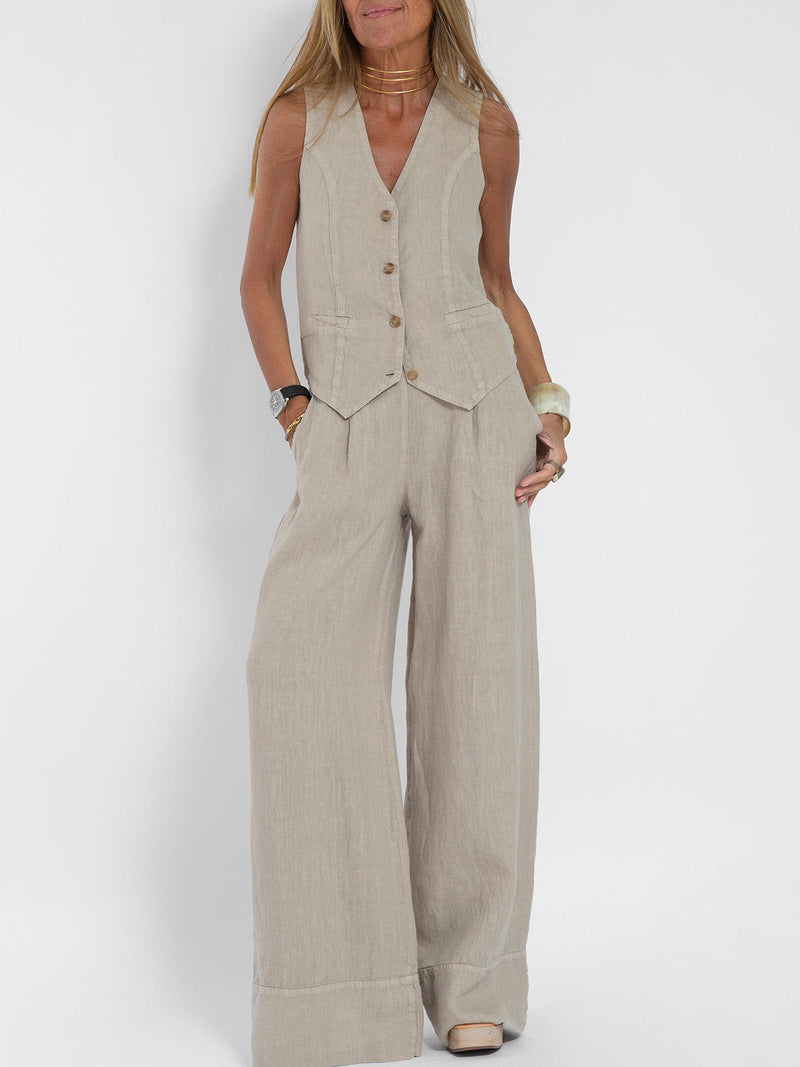 Elegantly Styled Trousers for Everyday Wear