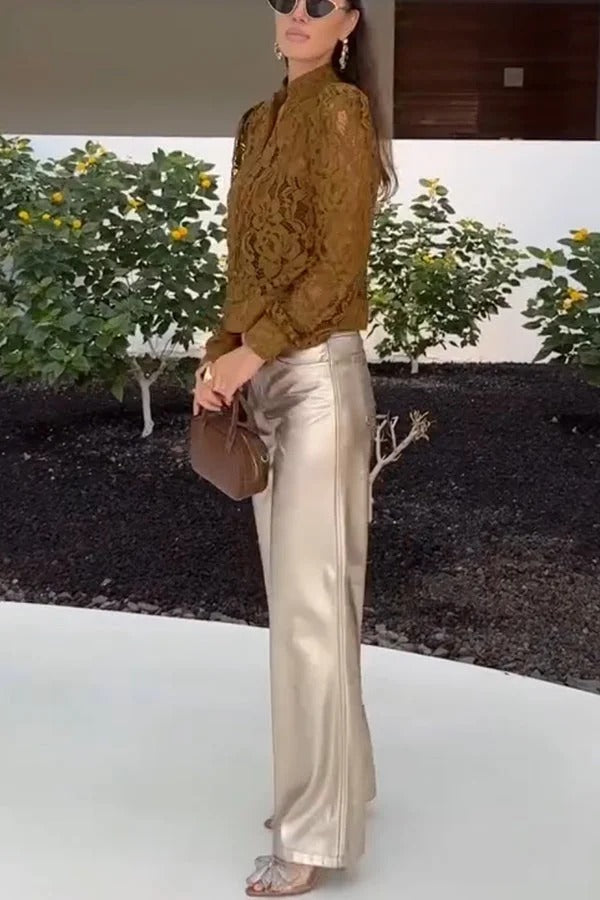 Effortlessly Elegant Jacket with a Timeless Design