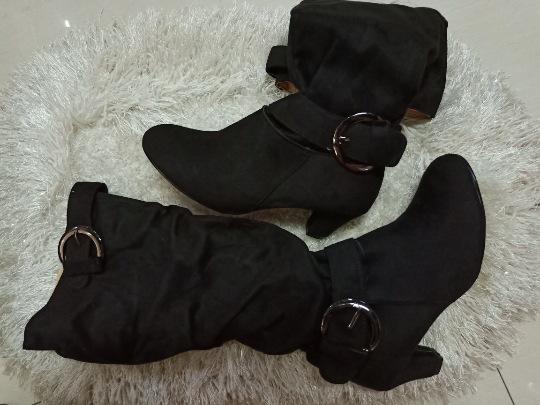 Chic Orthopedic Boots with Unique Design