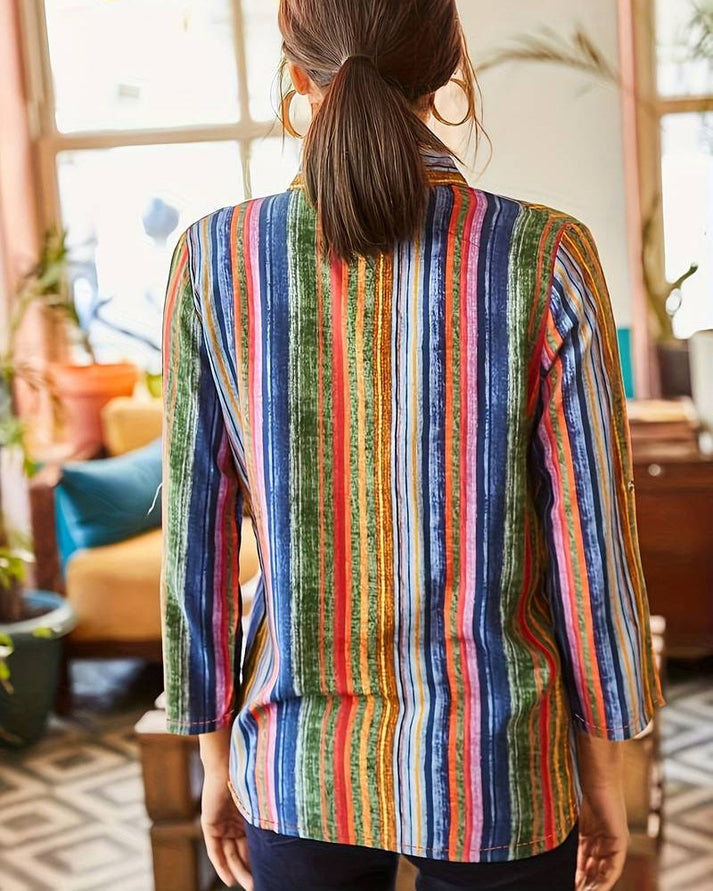 Effortlessly Elegant Blouse with a Timeless Design
