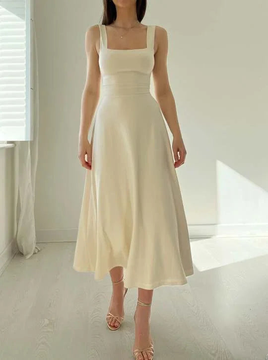 Sophisticated Dress with a Clean Classic Look