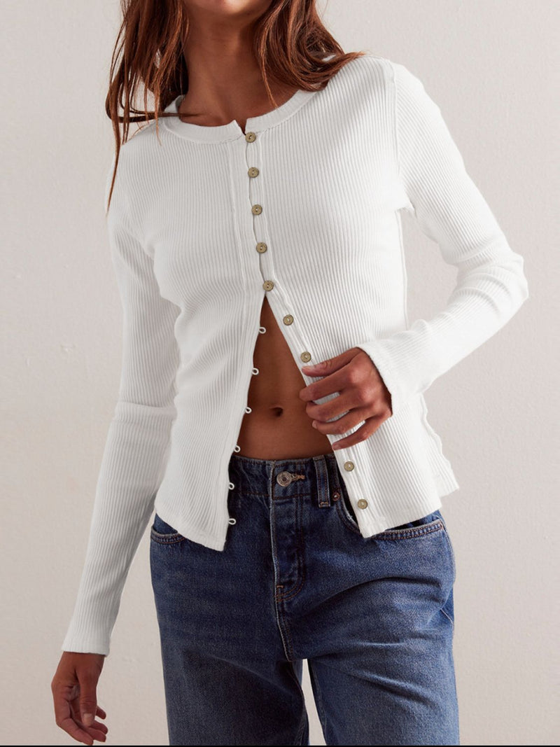 Beautifully Finished Top in a Timeless Design
