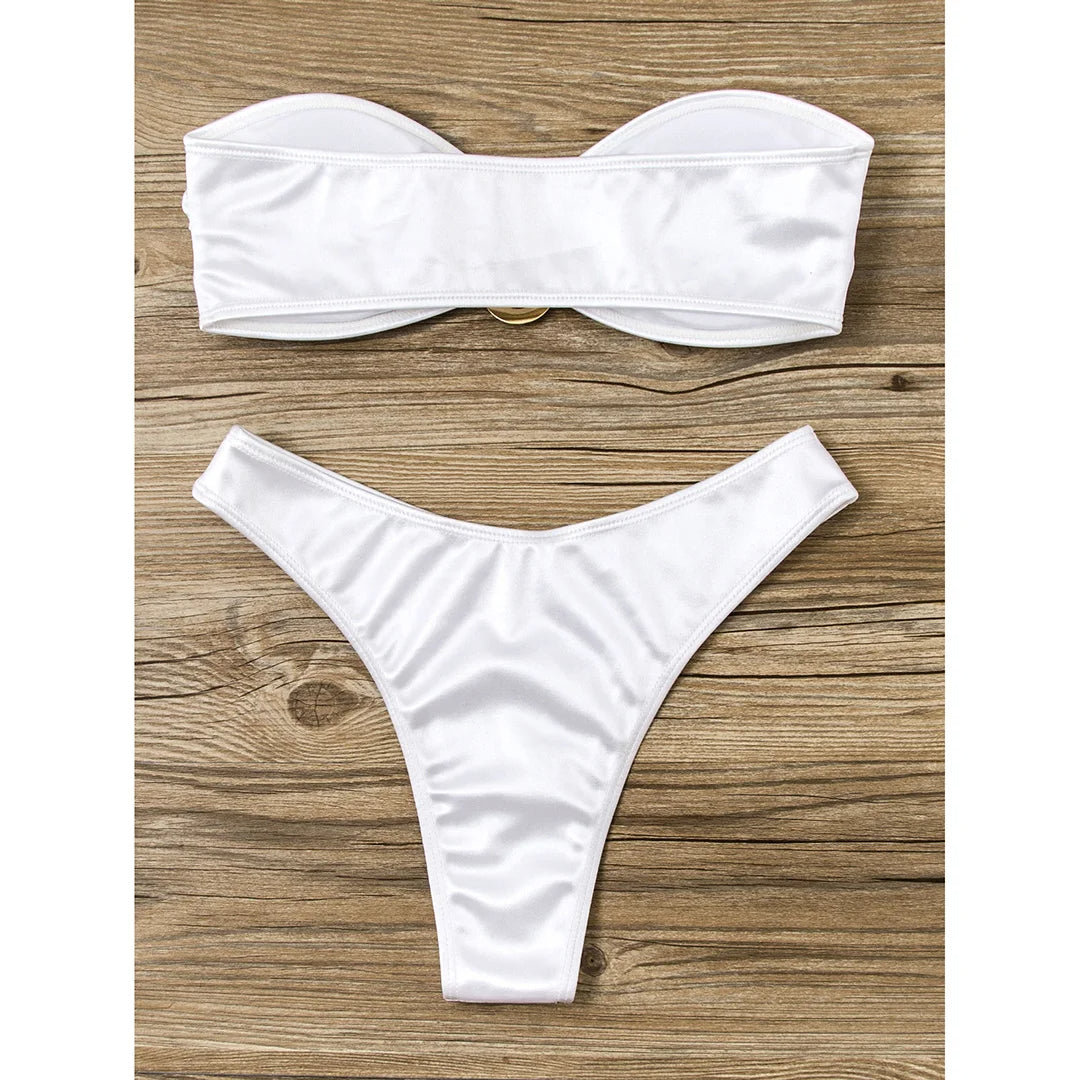 Sophisticated Garment with a Clean Classic Look