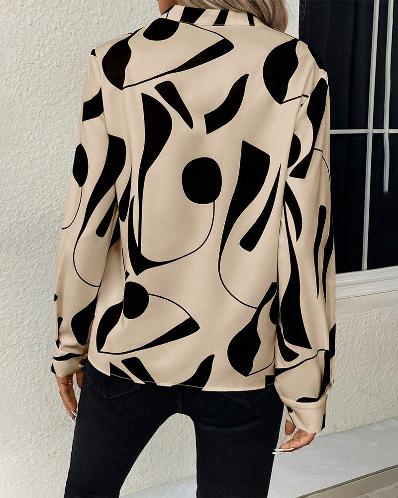Classic Vintage Blouse with a Flattering Fit