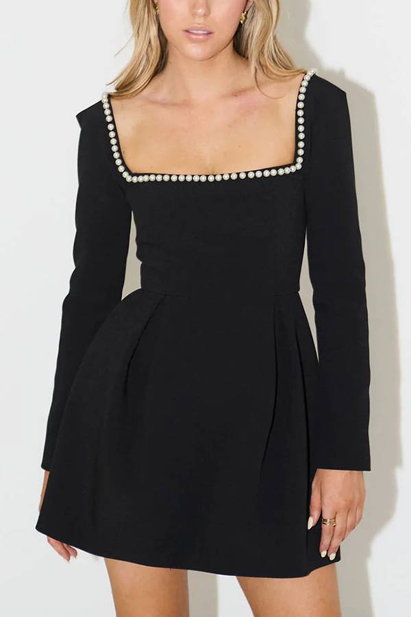 Classic Vintage Dress with a Flattering Fit