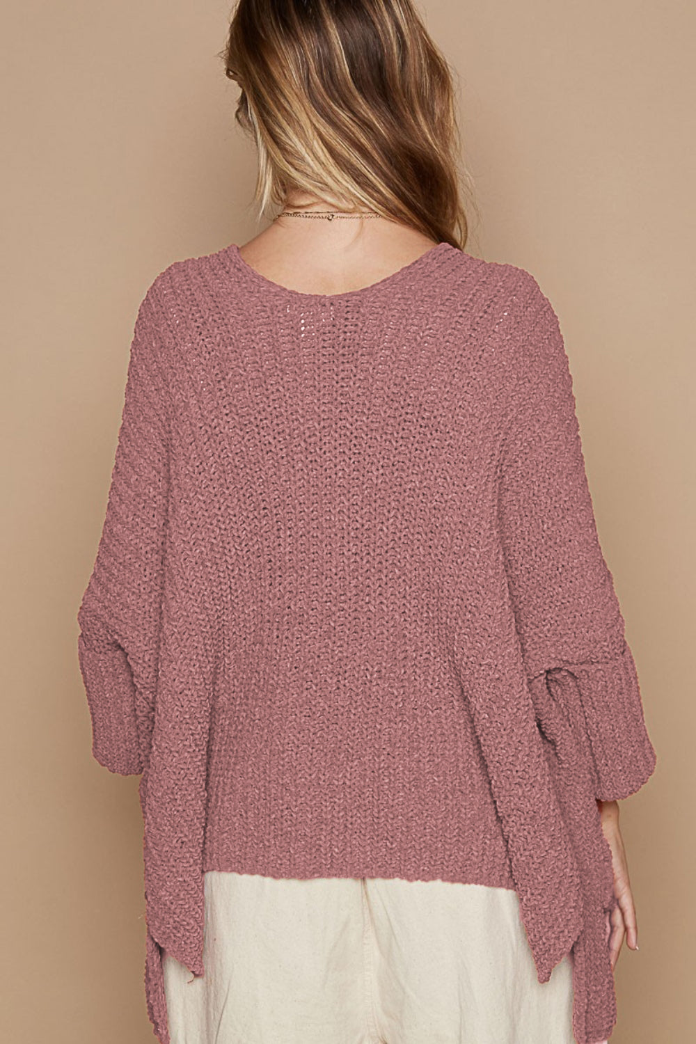 Effortlessly Elegant Cardigan with a Timeless Design