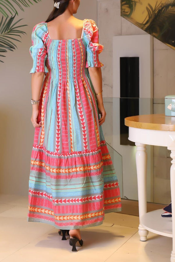 Classic Vintage & Enduringly Stylish Dress