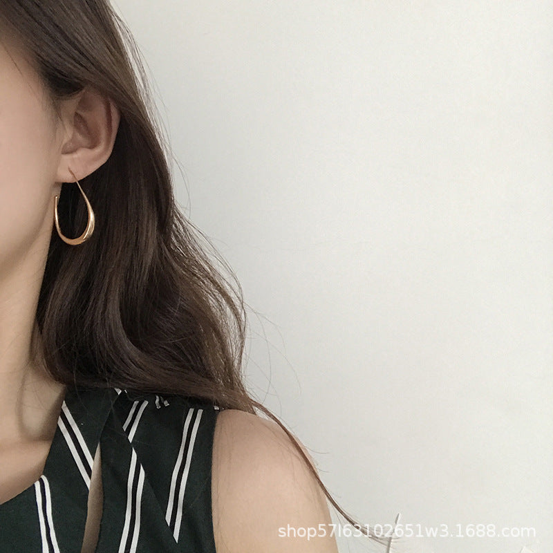 Elegantti Korvarengas jokaiseen tilaisuuteen