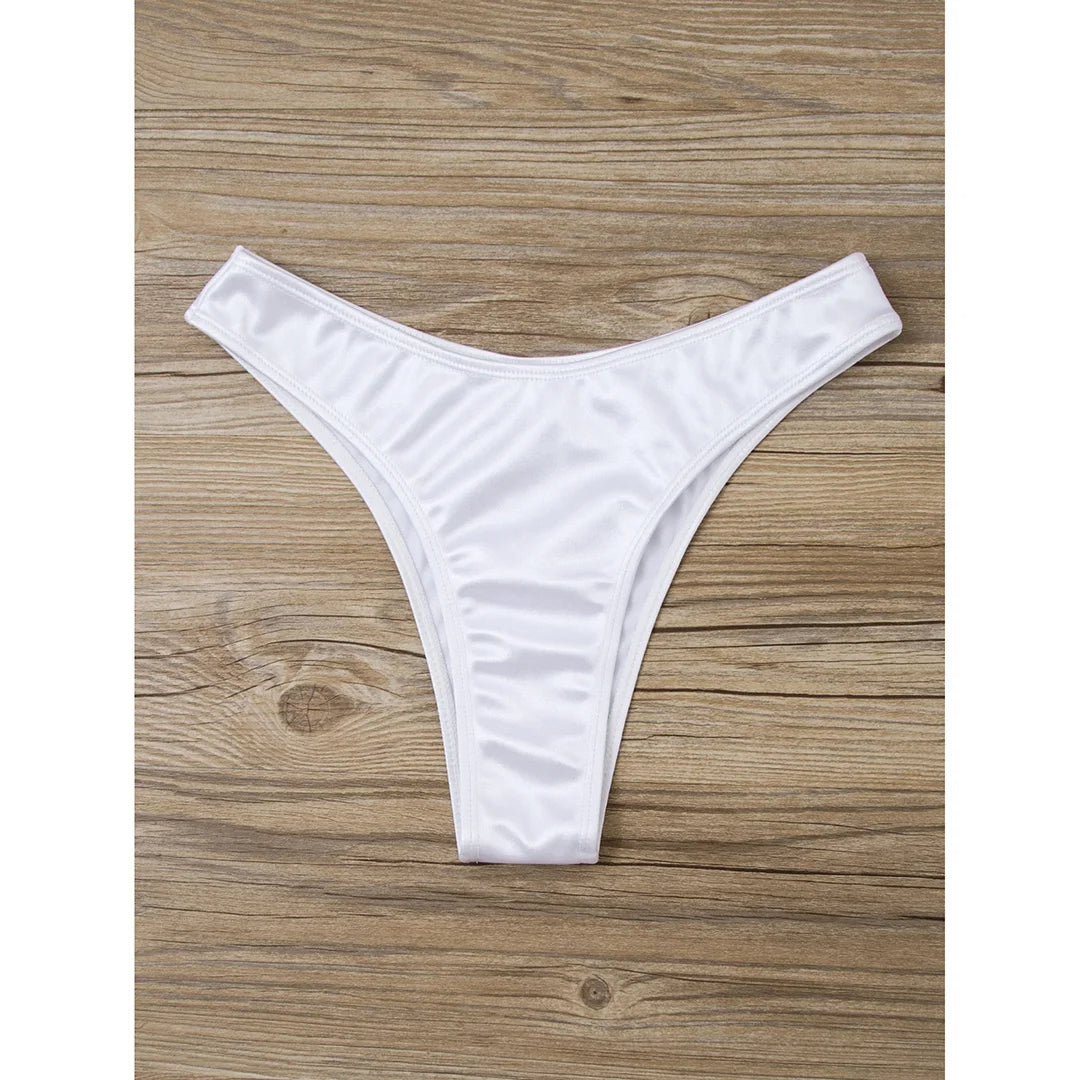 Sophisticated Garment with a Clean Classic Look