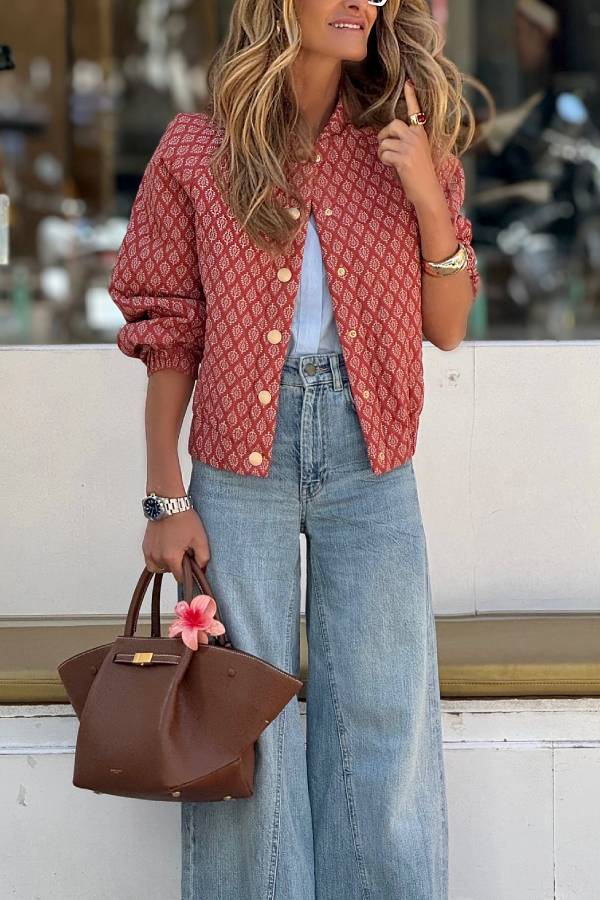 Gracefully Styled Jacket for Any Occasion