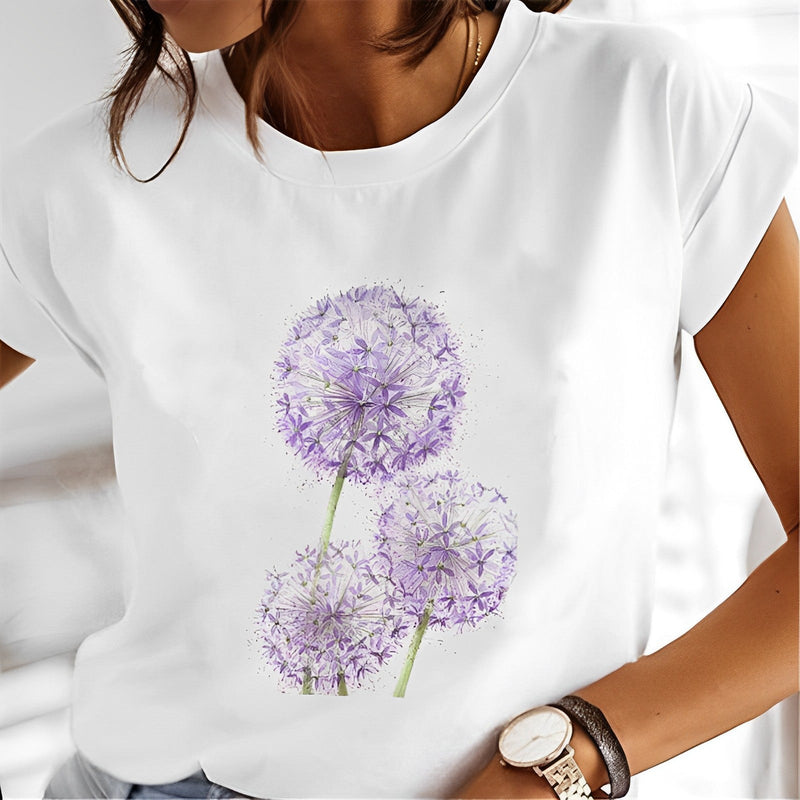 Well Tailored T-Shirt with a Graceful Silhouette
