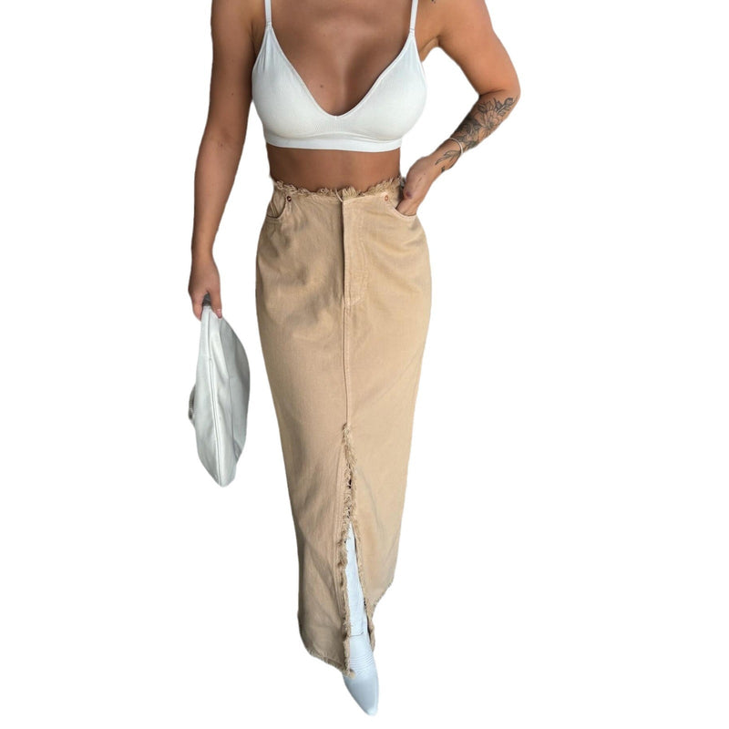 Sophisticated Garment with a Clean Classic Look