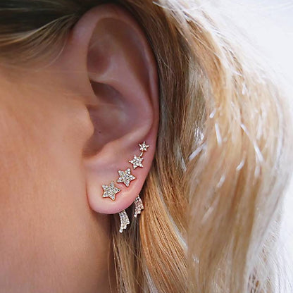 Kaunis Kulta Korusetti ainutlaatuisella tyylillä