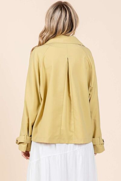 Elegantly Styled Coat for Everyday Wear