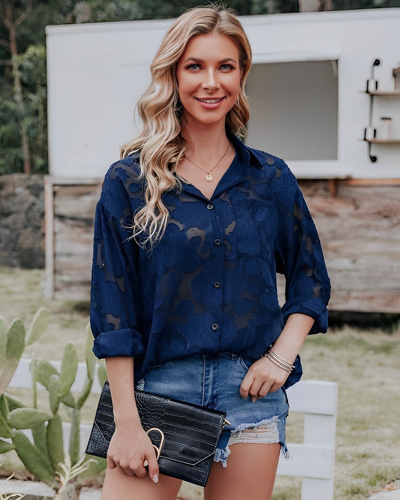 Beautifully Crafted Blouse in a Classic Style