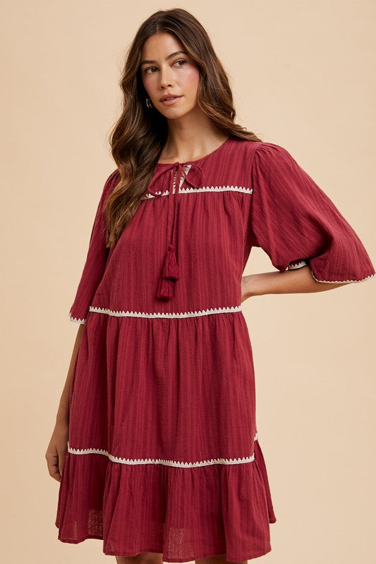 Effortlessly Elegant Dress with a Timeless Design