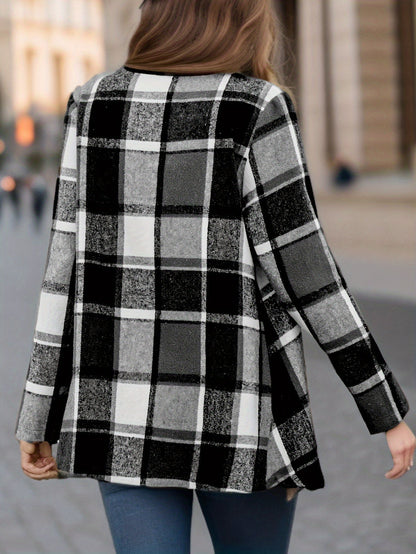 Effortlessly Elegant Sweater with a Timeless Design