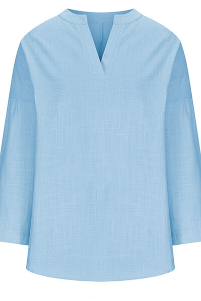 Classic Vintage Blouse with a Flattering Fit