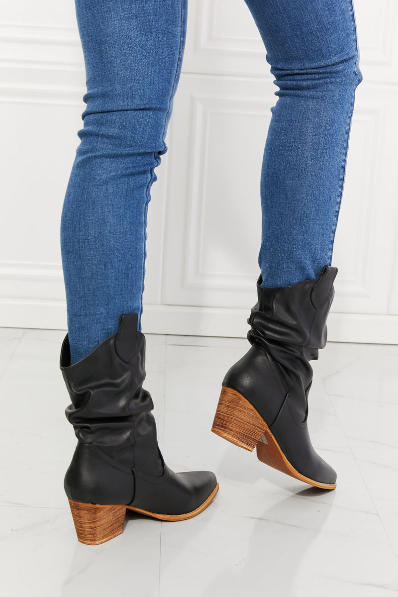 Graceful Orthopedic Boots for Modern Look
