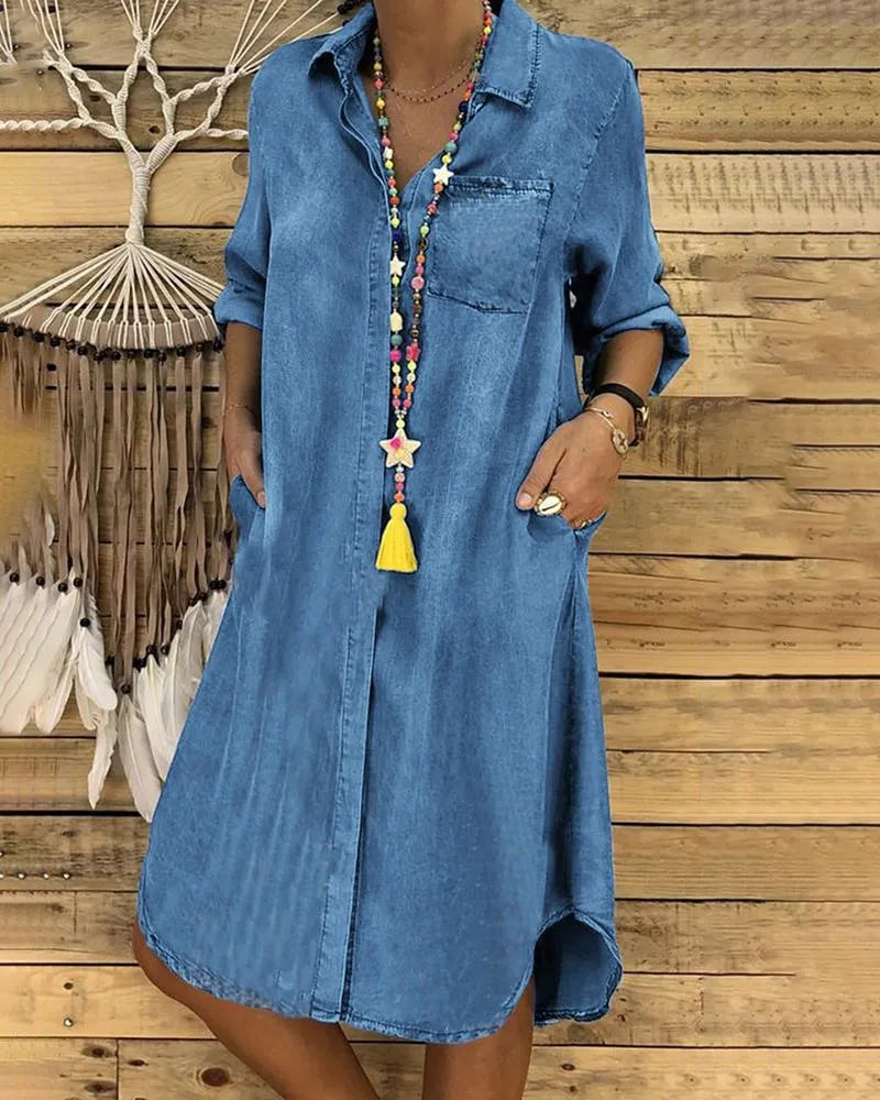 Classic Vintage Dress with a Flattering Fit