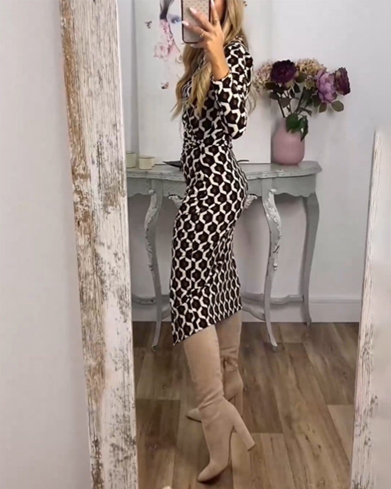 Classic Vintage & Enduringly Stylish Dress