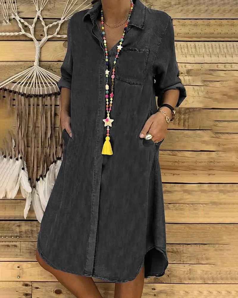 Classic Vintage Dress with a Flattering Fit
