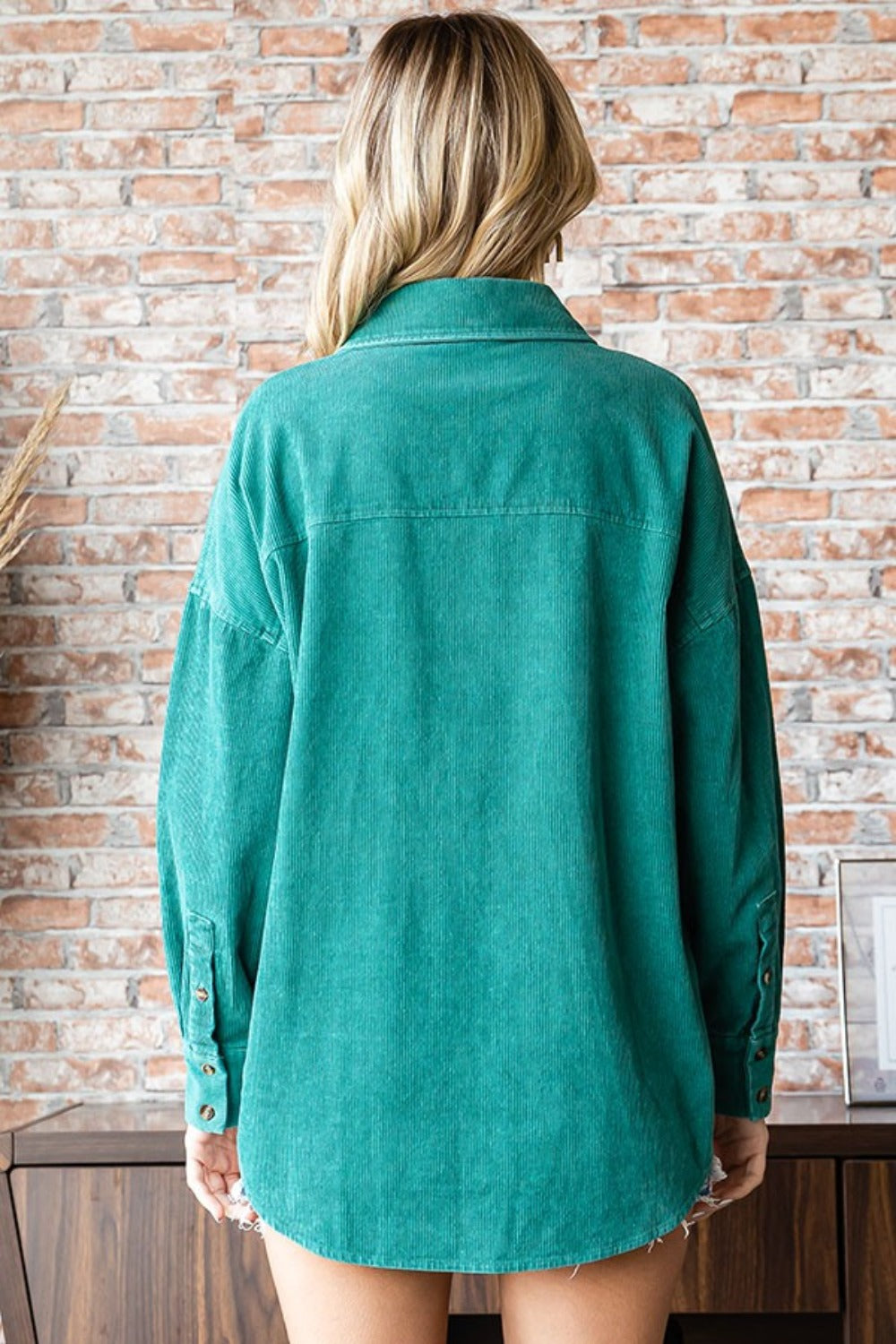 Effortlessly Elegant Shirt with a Timeless Design