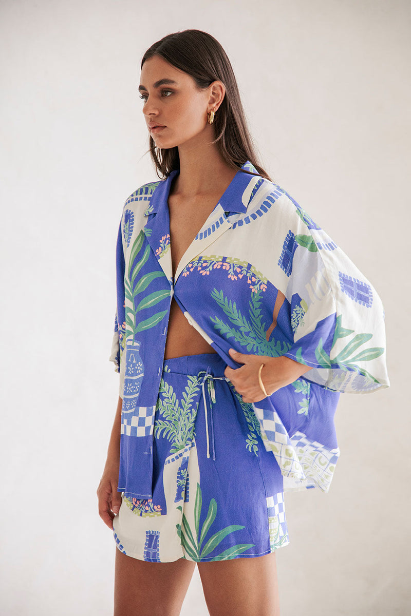 Vintage Inspired Shirt with a Contemporary Edge