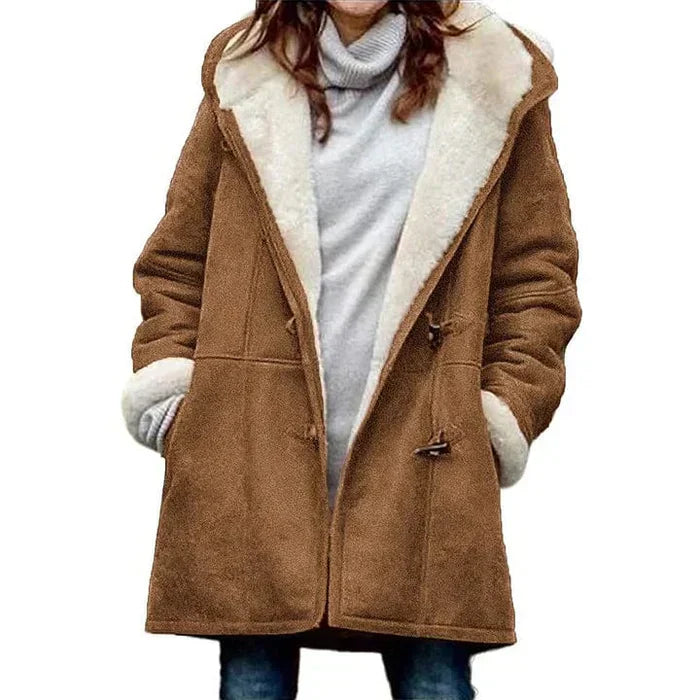 Well Tailored Coat with a Graceful Silhouette