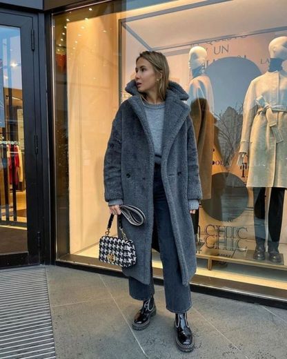 Classic Vintage Coat with a Flattering Fit