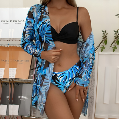 Effortlessly Elegant Garment with a Timeless Design