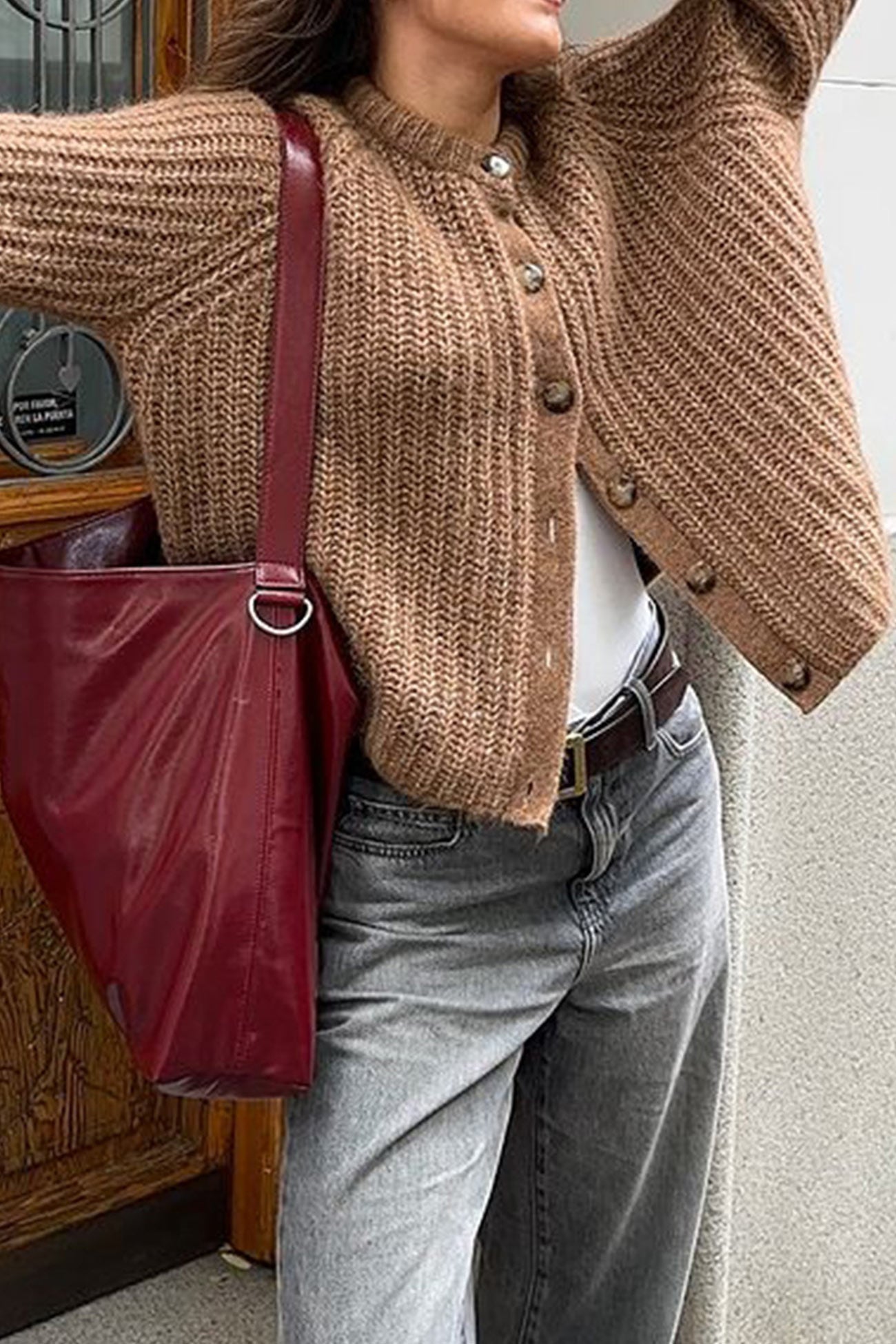 Gracefully Styled Cardigan for Any Occasion