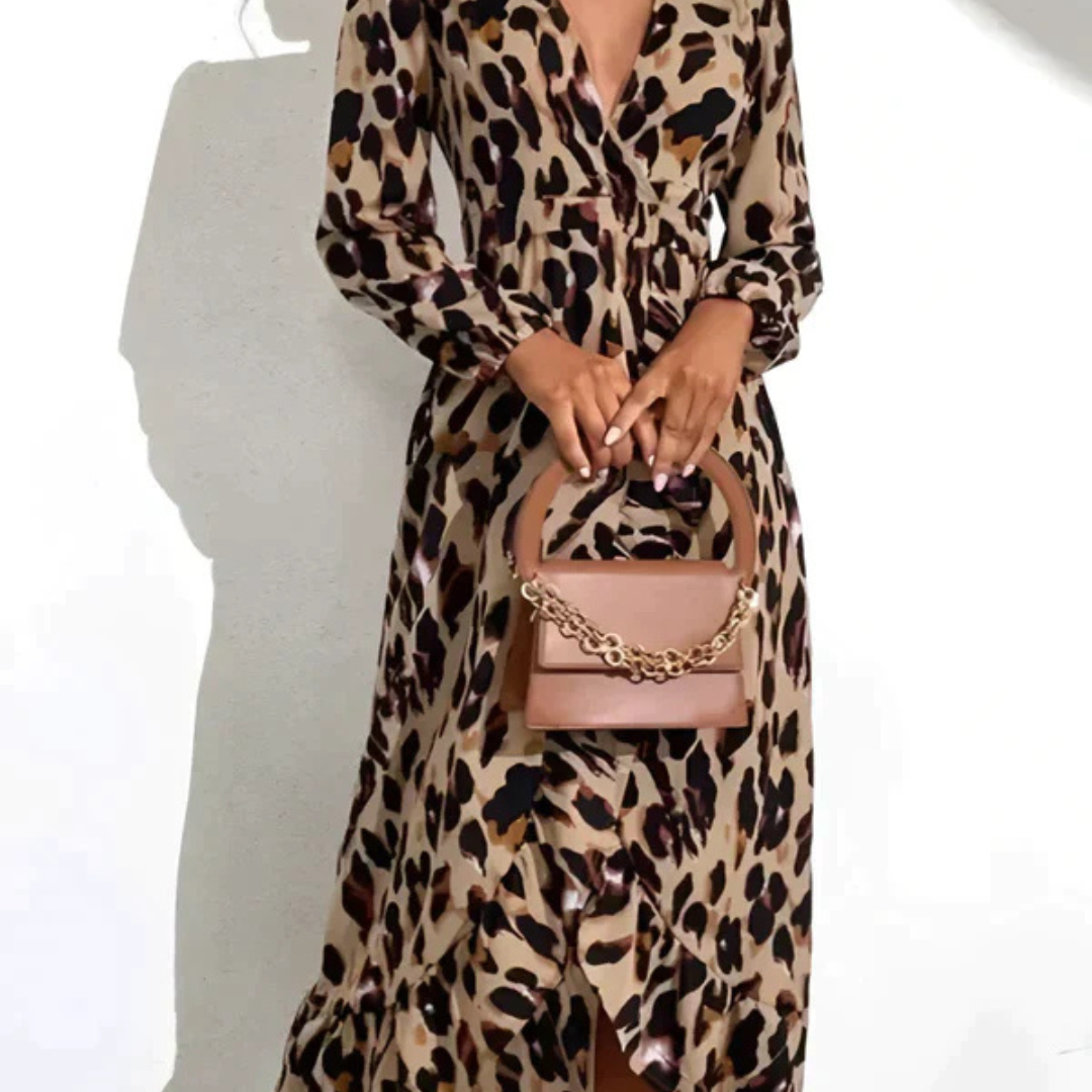 Gracefully Styled Dress for Any Occasion