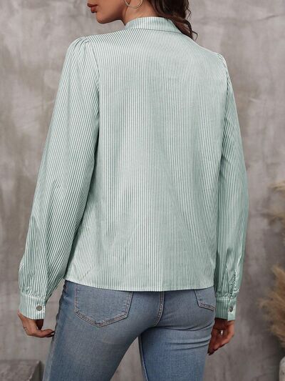 Classic Vintage Shirt with a Flattering Fit