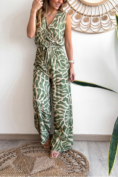 Gracefully Styled Garment for Any Occasion