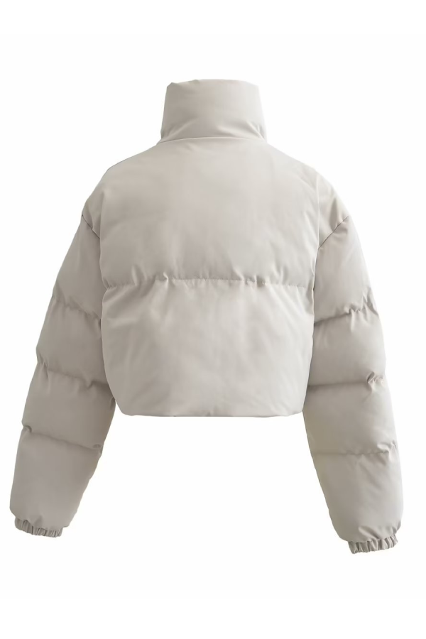 Effortlessly Elegant Coat with a Timeless Design