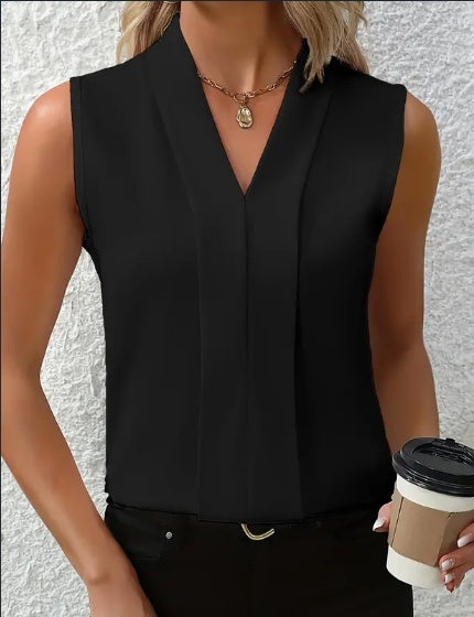 Sophisticated Blouse with a Clean Classic Look