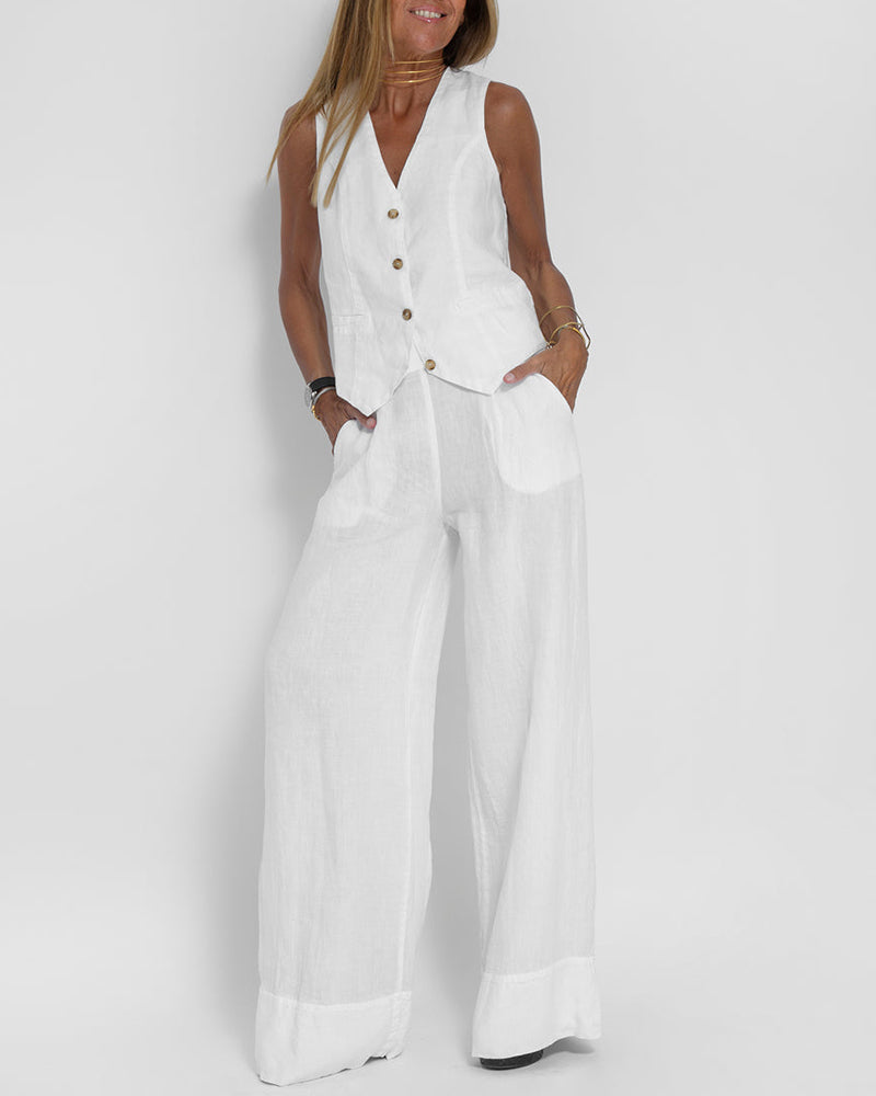 A Vintage Style Trousers with Delicate Timeless Details