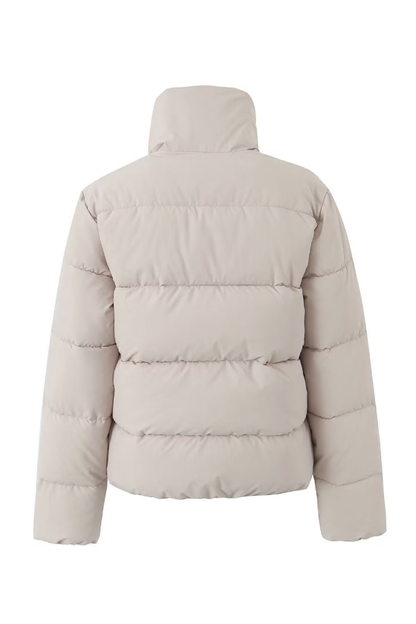 Elegantly Styled Coat for Everyday Wear