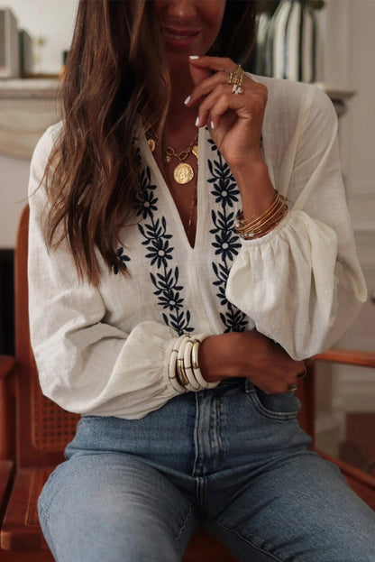 Classic Vintage Blouse with a Flattering Fit