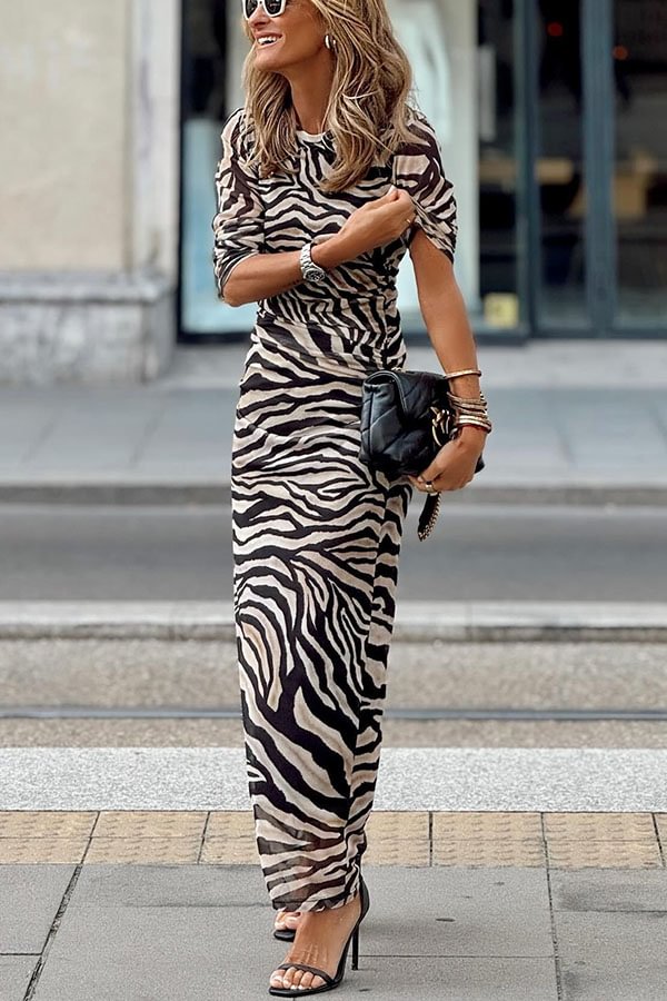 Sophisticated Dress with a Clean Classic Look
