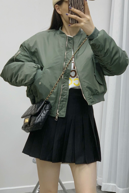 Well Tailored Jacket with a Graceful Silhouette