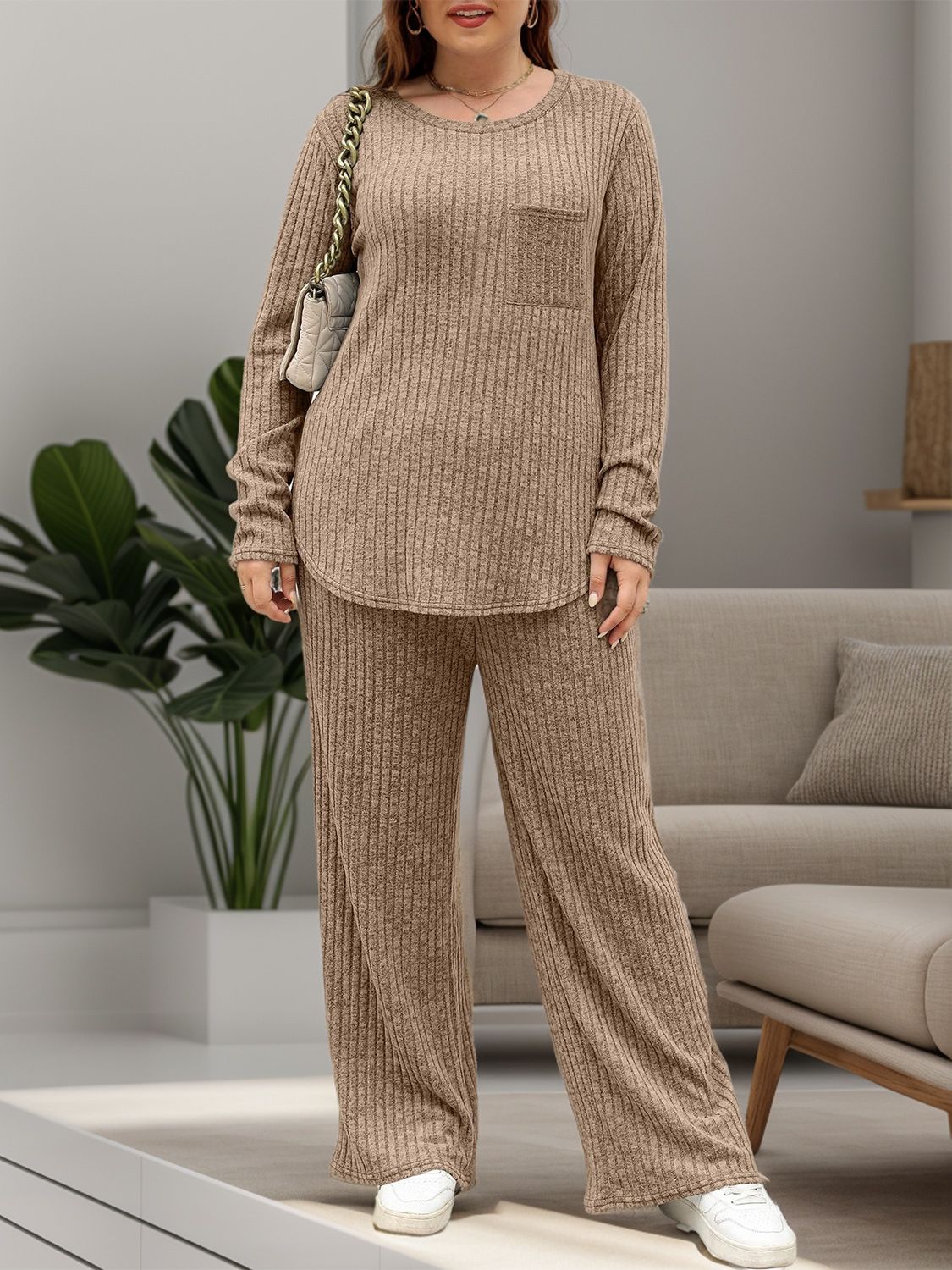Polished Trousers with an Effortless Classic Look
