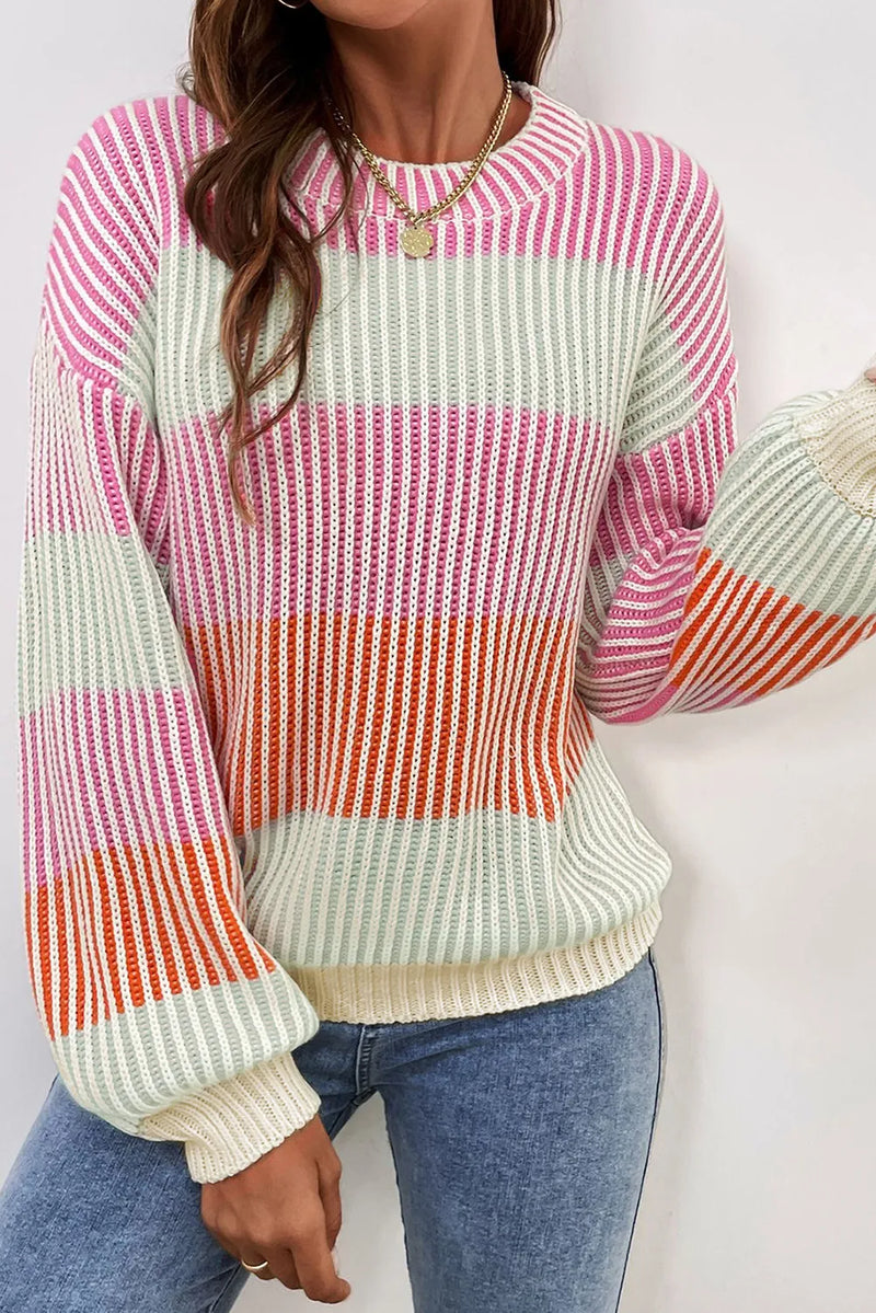 Well Tailored Sweater with a Graceful Silhouette