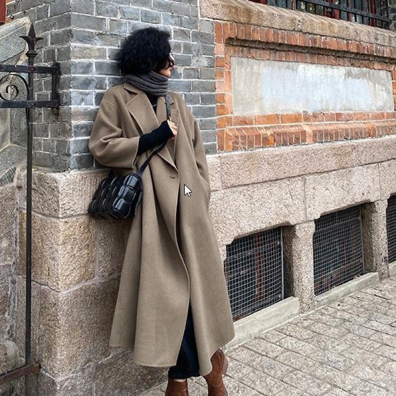 Beautifully Crafted Coat in a Classic Style