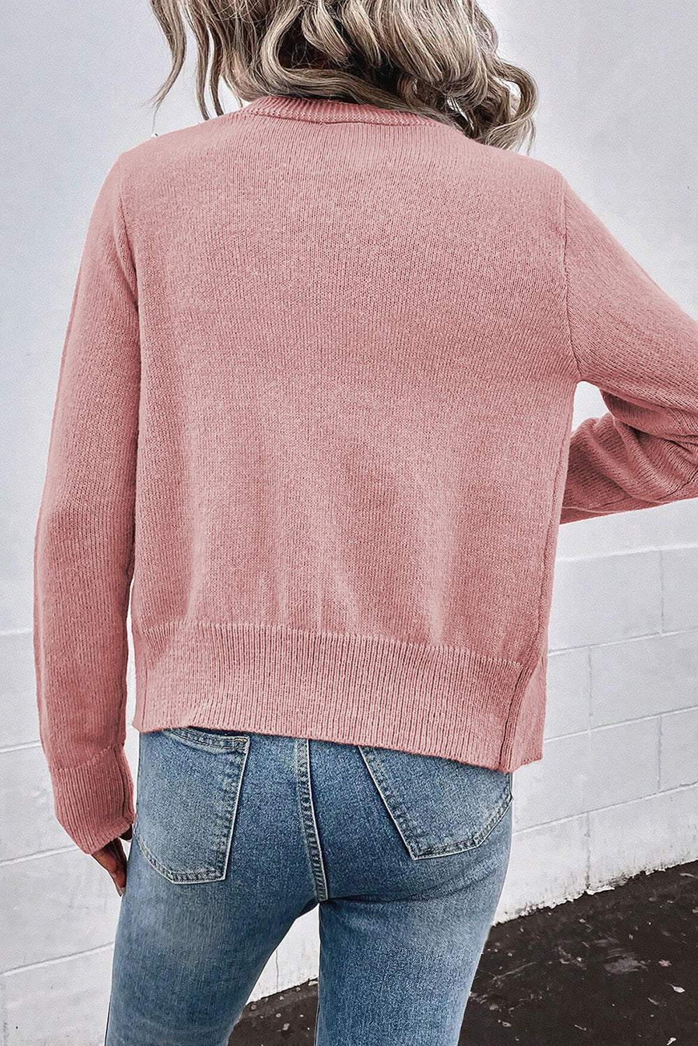 Elegantly Styled Cardigan for Everyday Wear