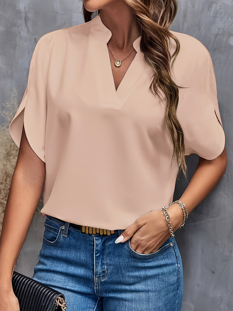Classic Vintage Blouse with a Flattering Fit