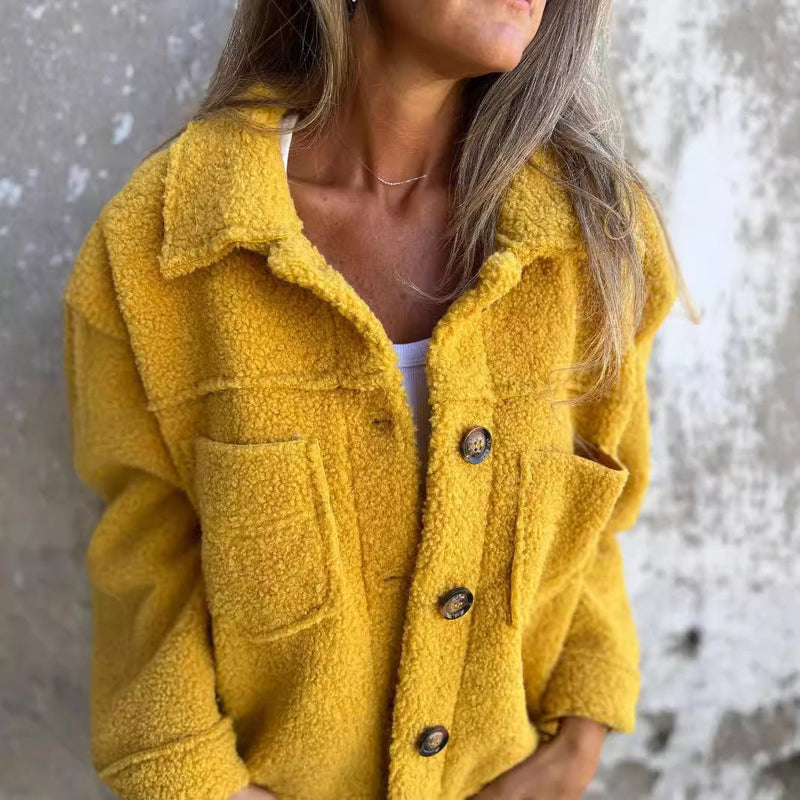 Elegantly Styled Coat for Everyday Wear